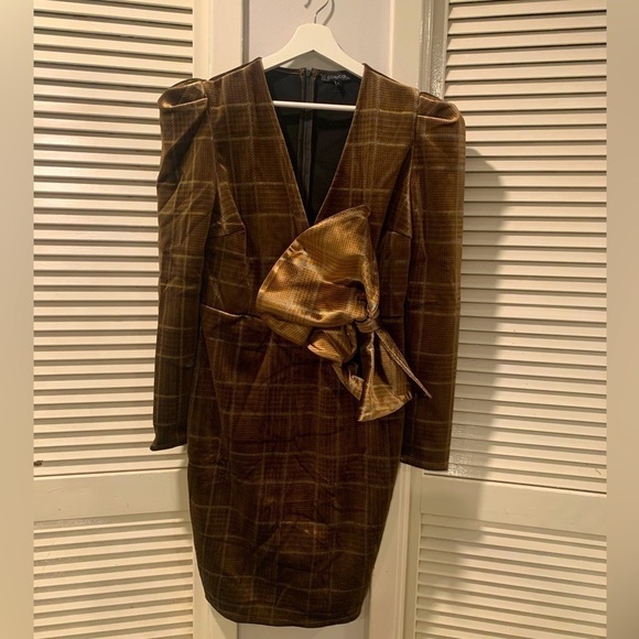 CQ BY CQ Dresses & Skirts - Women’s multi color velvet midi Dress‎ size L